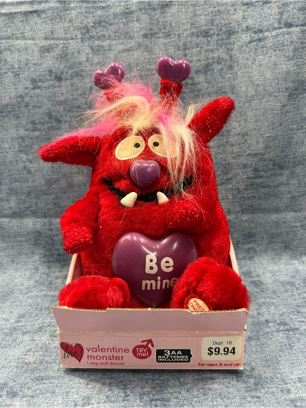 VTG Love Monster Maniacs Valentine Plush Toy Singing Dancing Red NIB FLAWED